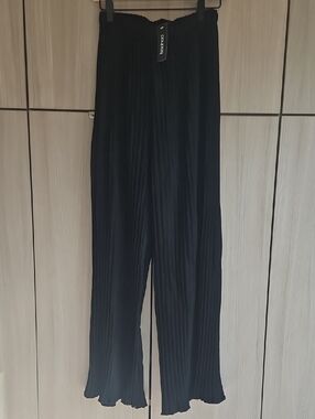Boohoo Black Pleated Wide Leg Pants